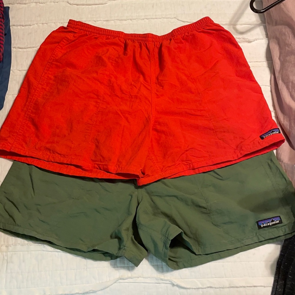 Green & Red Men’s Large Patagonia Shorts